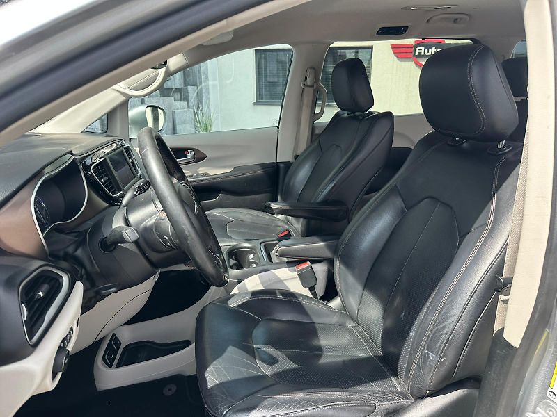 Chrysler Pacifica (2019) 3.6i, 214KW, BLIS - fotka 26 z 26
