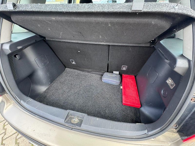 Fiat Sedici (2008) AUTOMAT 1,6i 79 KW SUZUKI SX4 - fotka 31 z 33