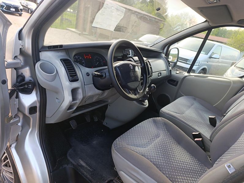 Renault Trafic (2007) 2.0 DCi long,klima,zahrádka,TZ - fotka 9 z 17