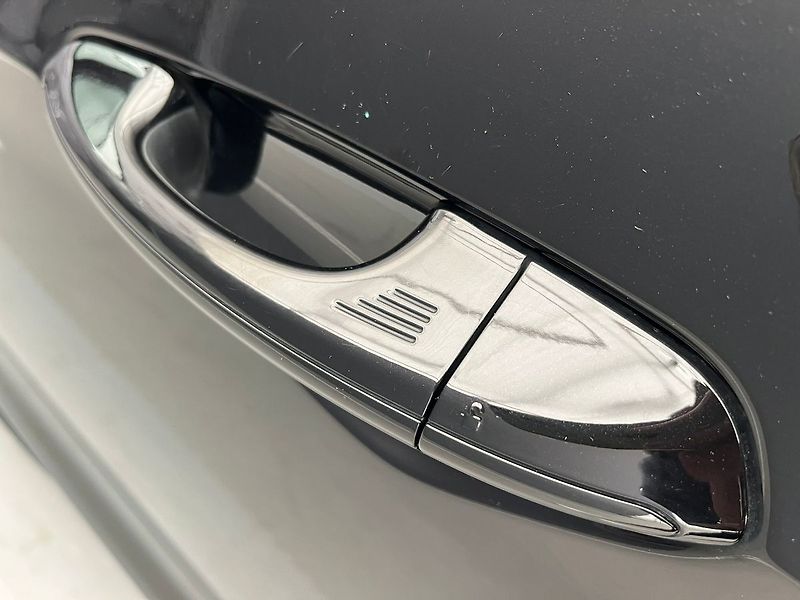 Ford S-MAX 2,5 HEV ST-Line - fotka 36 z 68