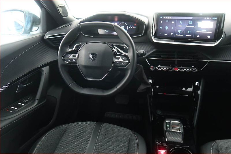Peugeot 2008 (2025) Allure 1.2 PureTech - fotka 7 z 18