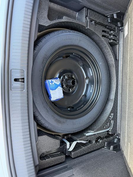 Volkswagen Tiguan (2023) R-Line,ZÁRUKA do 2028,N.Topení - fotka 13 z 15