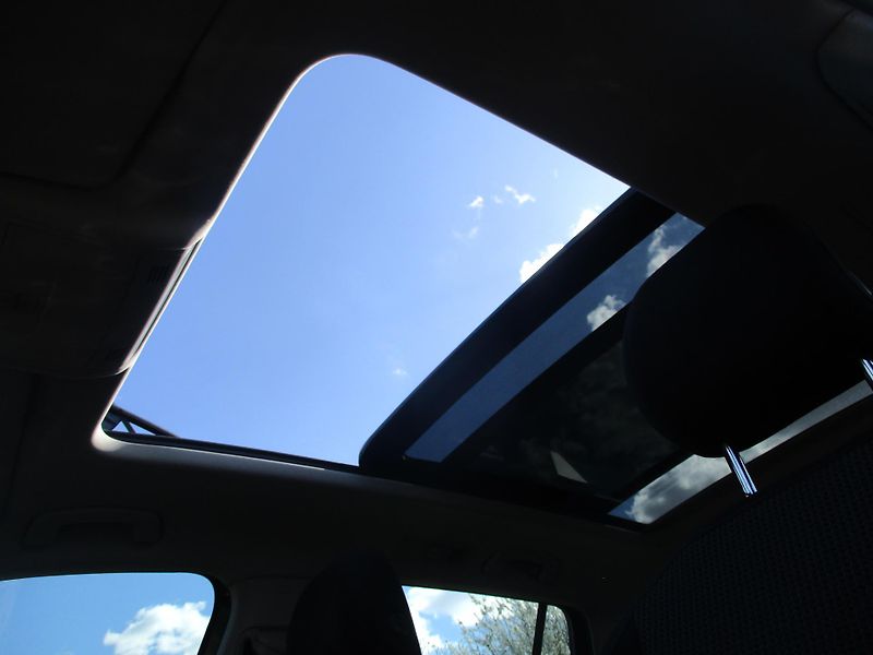 Volkswagen Tiguan 2.0TDi 110kW*TZ*PANORAMA*6MAN - fotka 39 z 43