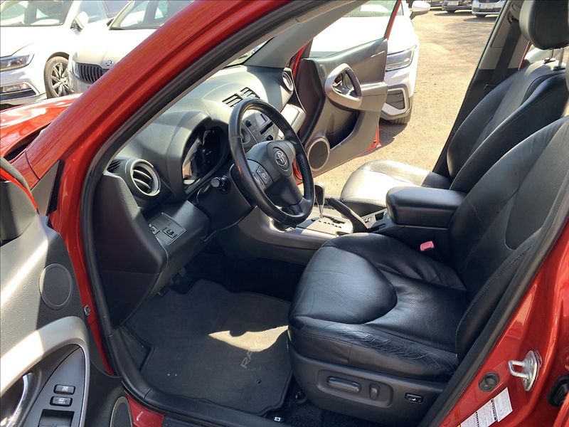Toyota RAV4 2,0 i 4x4 CEBIA - fotka 12 z 19