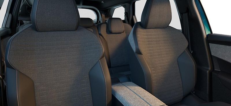Peugeot 5008 (2026) ALLURE Hybrid 145 e-DCS6 - fotka 8 z 9