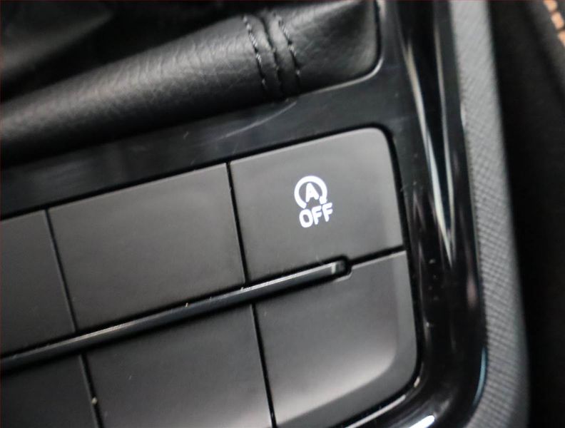 Škoda Kamiq (2019) 1.5 TSI - fotka 24 z 25