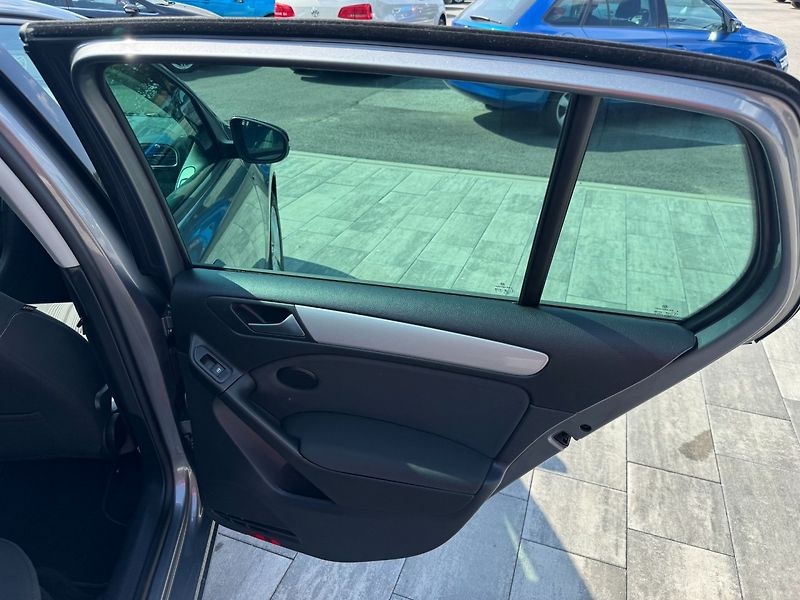Volkswagen Golf (2012) MATCH 1.2 TSI 63kW - fotka 24 z 43