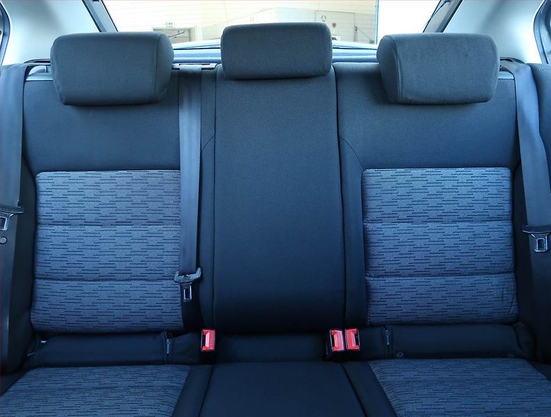 Škoda Octavia (2011) 1.6 TDI, Serv.kniha, nová STK - fotka 10 z 15