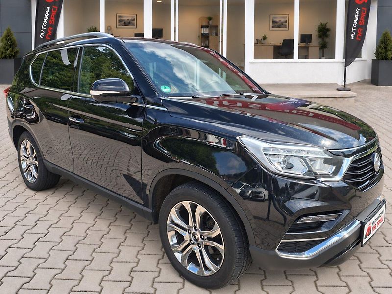 SsangYong Rexton (2018) 2.2D 133kW 4WD AT -NAVI-T.ZAŘ. - fotka 1 z 43