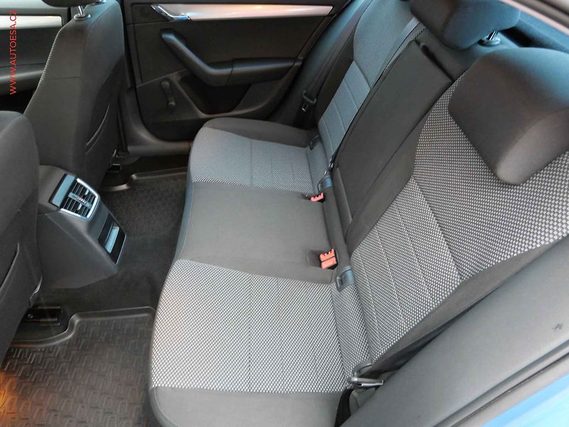 Škoda Octavia (2013) 1.2 TSi, ČR, Ambition, DSG - fotka 10 z 18