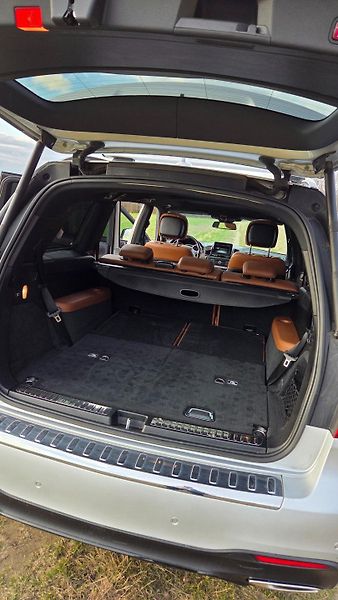 Mercedes-Benz GLS (2019) 4.7 /335kW - fotka 38 z 39