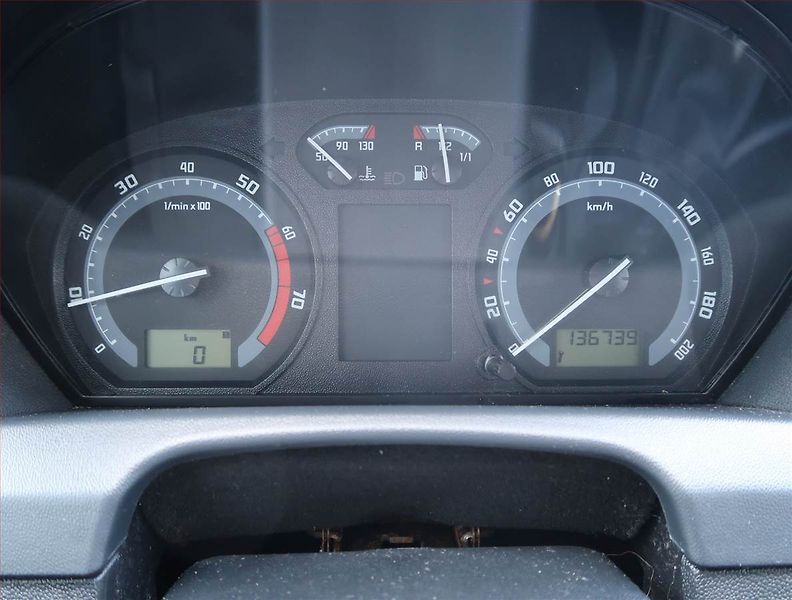 Škoda Fabia (2006) Ambiente 1.2 12V, Eko.zaplacen - fotka 11 z 14