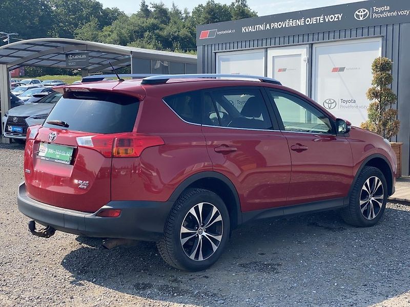 Toyota RAV4 2.0i, ČR, Active, tažné, 4x4 - fotka 7 z 14
