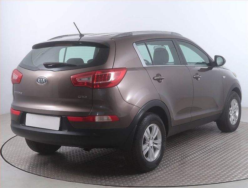 Kia Sportage (2011) 1.7 CRDi, Tempomat - fotka 5 z 15