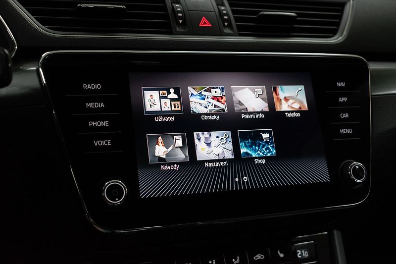Škoda Superb 1.5 TSI STYLE*VIRTUAL*ČR 1.MAJ - fotka 30 z 43