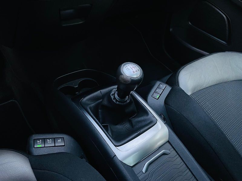 Citroën Grand C4 Picasso 2.0HDi MAN 7MÍST KAMERY TAŽNÉ - fotka 53 z 60