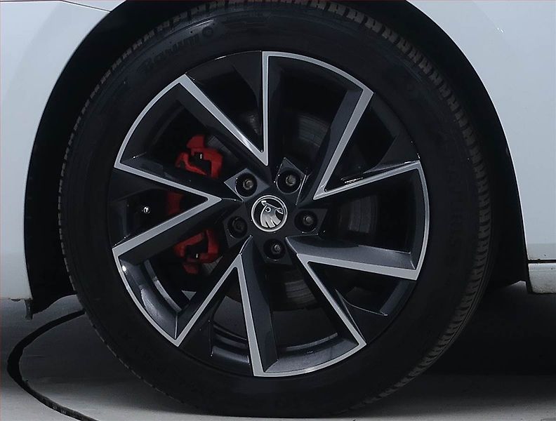 Škoda Superb (2017) Style 2.0 TDI, Automat - fotka 15 z 22