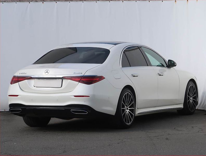 Mercedes-Benz Třídy S (2021) S 400 d 4MATIC - fotka 5 z 24