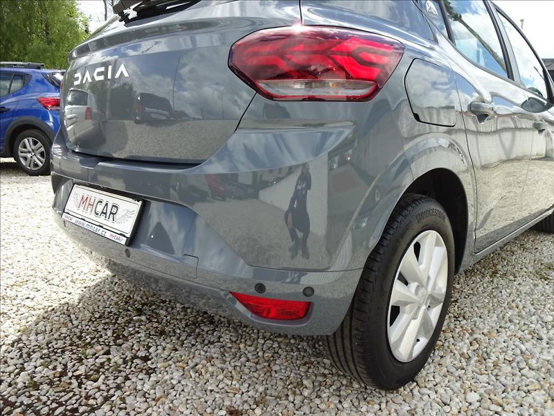Dacia Sandero 1,0 TCe 67kW - fotka 15 z 50