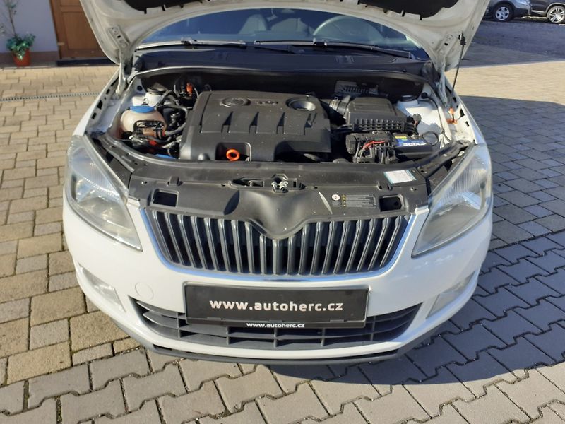 Škoda Fabia (2010) KOMBI 1.6 TDI - fotka 16 z 37