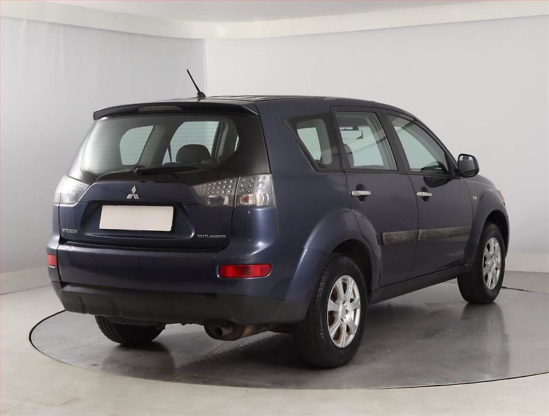 Mitsubishi Outlander (2009) 2.4 MIVEC, po STK, jezdí dobře - fotka 5 z 16