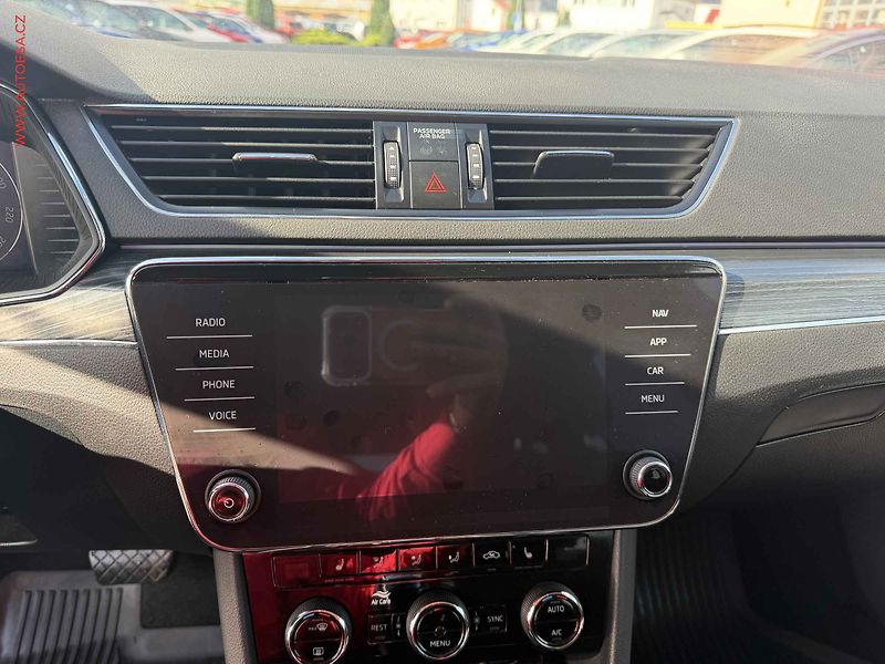 Škoda Superb (2020) 2.0TDi, AT - fotka 13 z 18
