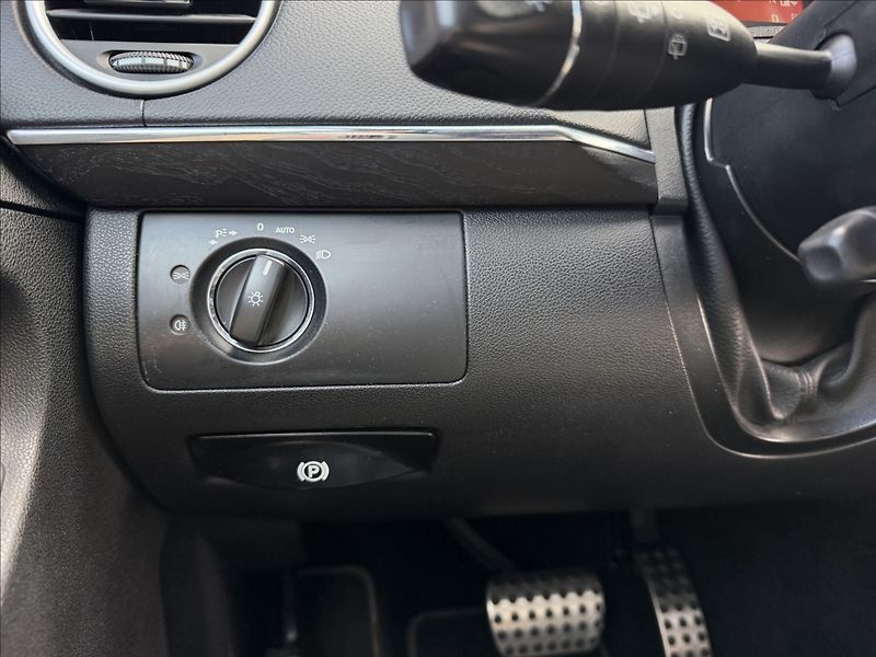 Mercedes-Benz GL 350 CDI 4Matic AMG - fotka 13 z 30