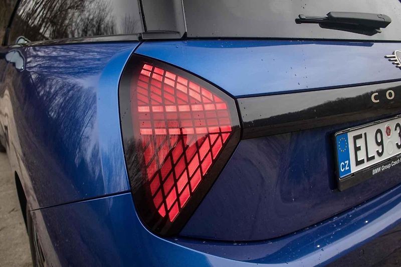 Elektrické Mini pořídíte ve třech výkonových verzích - 135, 160 a 190 kW.