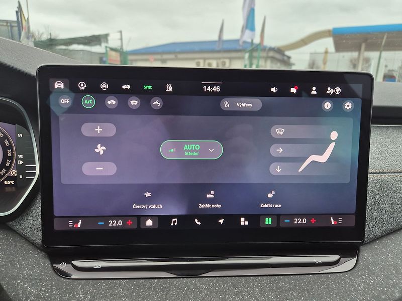 Škoda Octavia Combi 2,0 TDI Top Selection, w - fotka 23 z 29