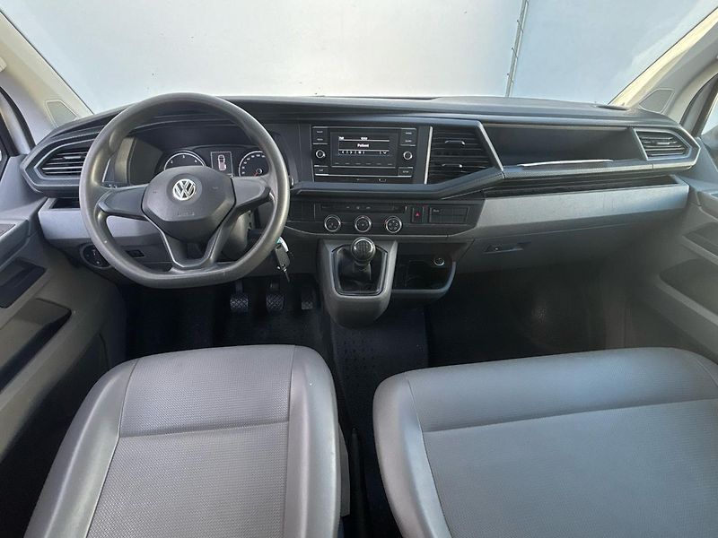 Volkswagen Transporter combi - fotka 5 z 21