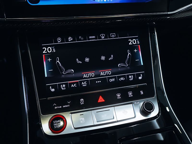 Audi SQ7 4.0TFSI Matrix - fotka 17 z 31
