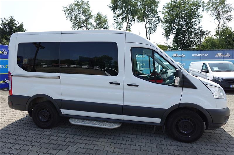 Ford Transit 2,0 TDCi  L2H2 9MÍST BUS KLIMA - fotka 6 z 29