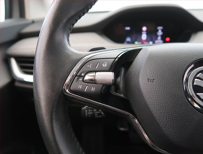 Škoda Enyaq (2023) 60 (62 kWh), SoH 93% - fotka 16 z 25
