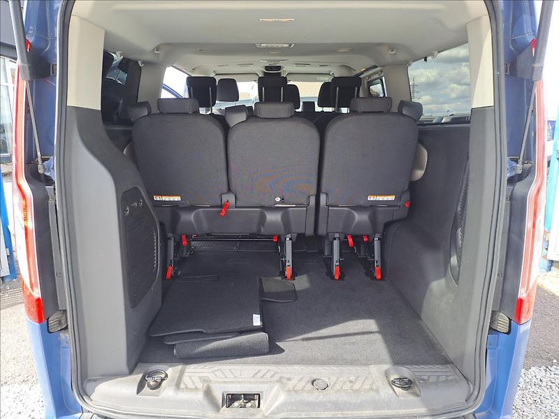 Ford Tourneo Custom 2,0 TDCI 9.MÍST - fotka 18 z 18
