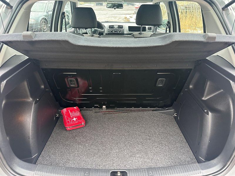 Škoda Fabia (2010) 1.2Tsi 63kw - fotka 11 z 23