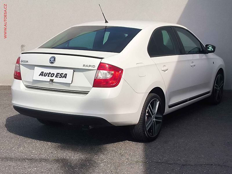Škoda Rapid (2013) 1.2 TSi, Sport, xenon, TZ - fotka 4 z 16