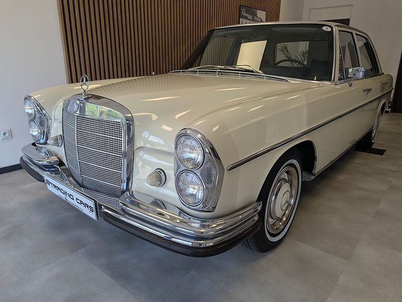 Mercedes-Benz Třídy S W108 - fotka 4 z 36