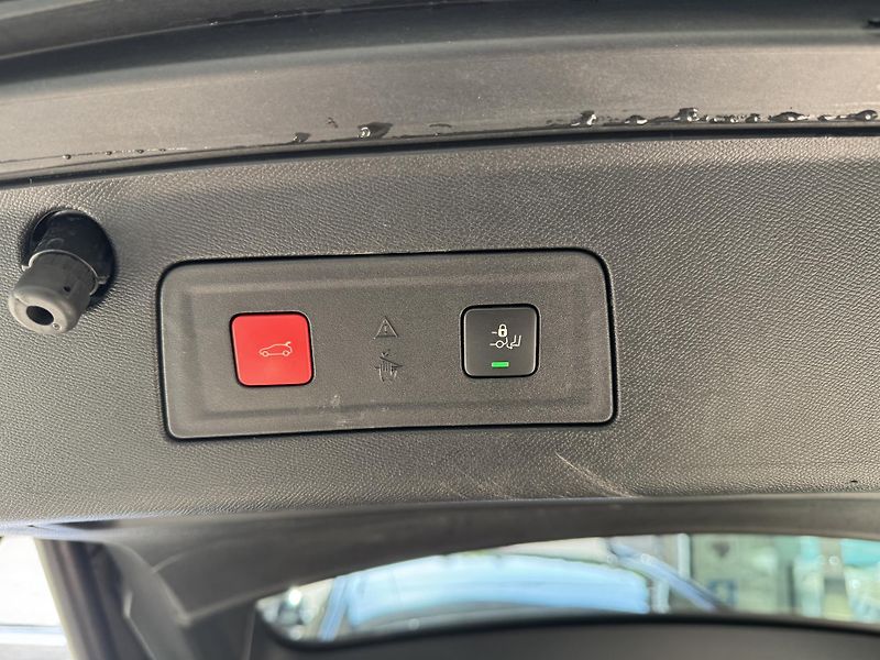 Peugeot 508 (2020) SW GT LINE HYBRID 225 e-EAT8 - fotka 10 z 21