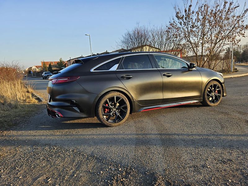 Kia ProCeed (2024) 1.6 ProCeed/150kW GT/matná - fotka 6 z 14