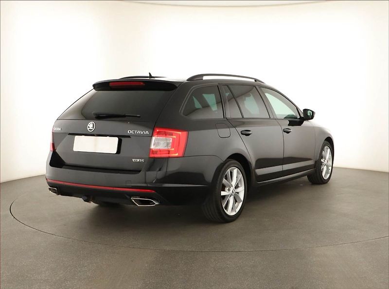 Škoda Octavia (2016) RS 2.0 TDI, Automat, Kůže - fotka 5 z 18