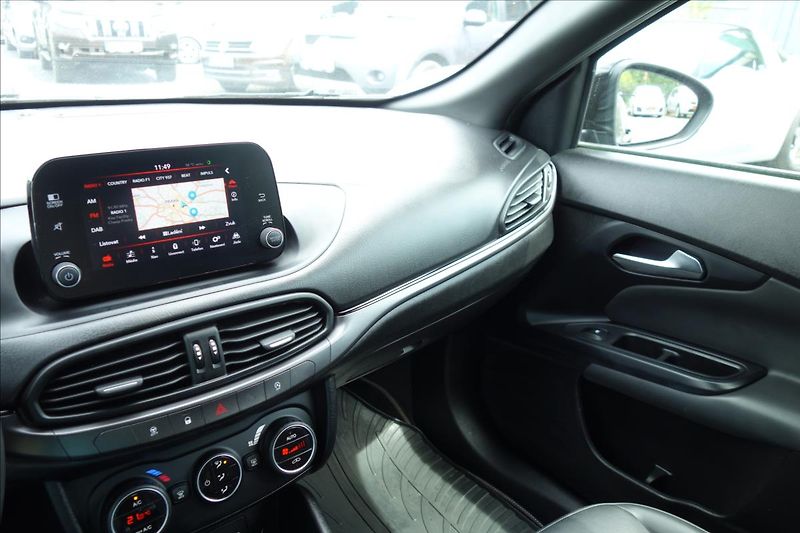 Fiat Tipo 1,4 T-JET 88KW, ČR, SERVIS.KN. - fotka 33 z 38