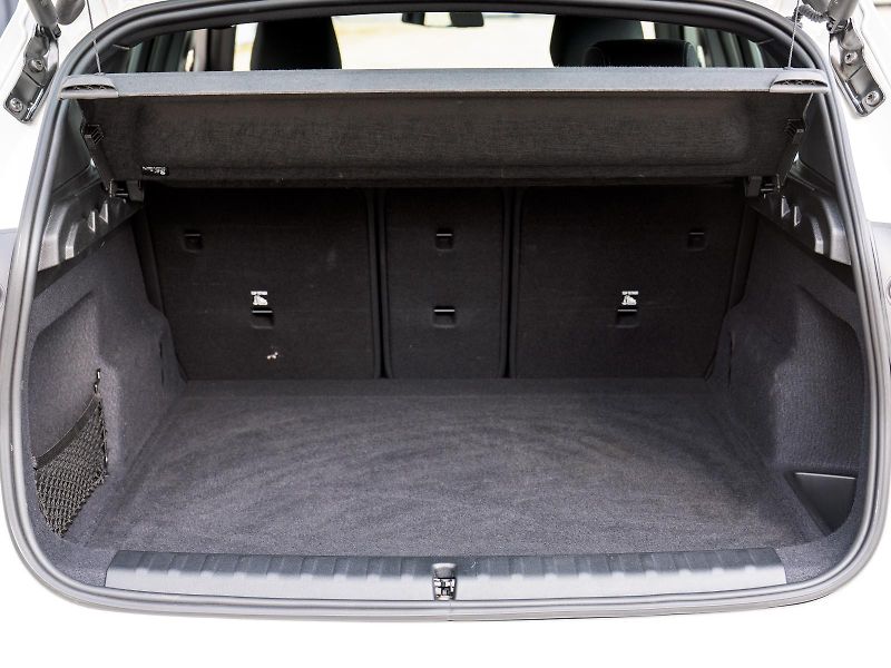 BMW X1 xDrive20d (U11) - fotka 25 z 31