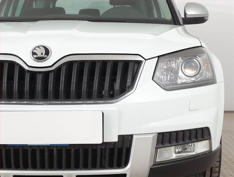 Škoda Yeti (2015) Ambition 2.0 TDI, Serv.kniha - fotka 15 z 19