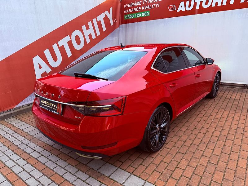 Škoda Superb 2.0 TDi DSG 4x4 L&K, ČR - fotka 8 z 40