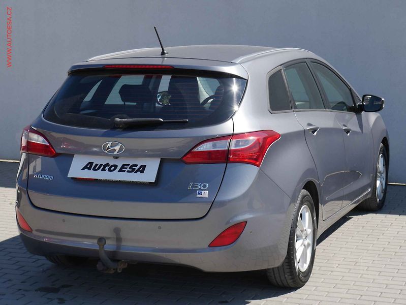 Hyundai i30 (2012) 1.6CVVT, 1.maj,ČR, AC, TZ - fotka 4 z 18