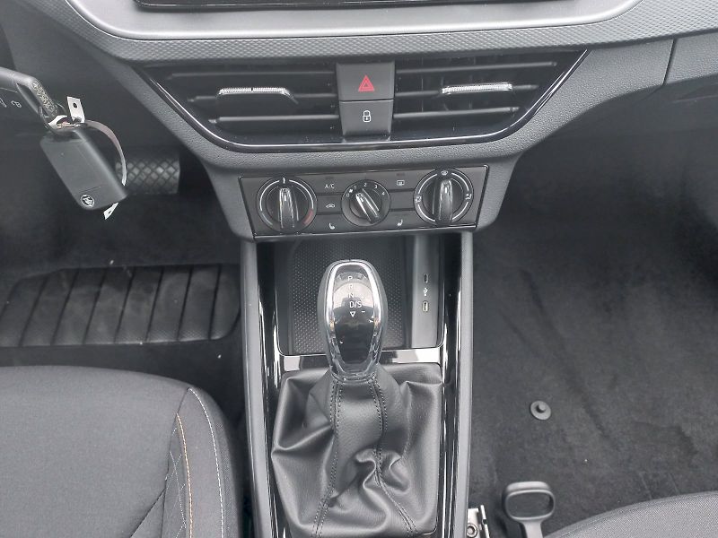 Škoda Scala (2023) Ambition PLUS 1,0 TSI 81 kW DS - fotka 19 z 22