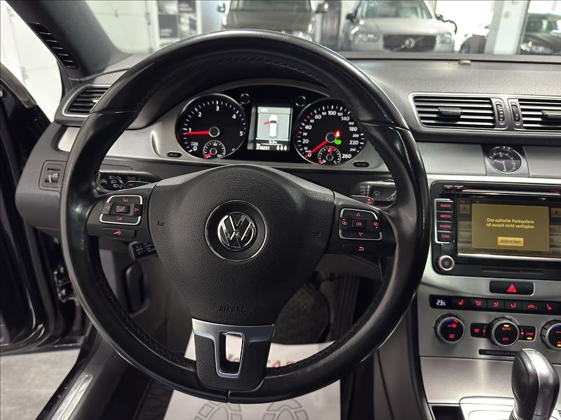 Volkswagen Passat 2,0   TDI DSG 4X4 HIGHLINE ACC - fotka 10 z 37