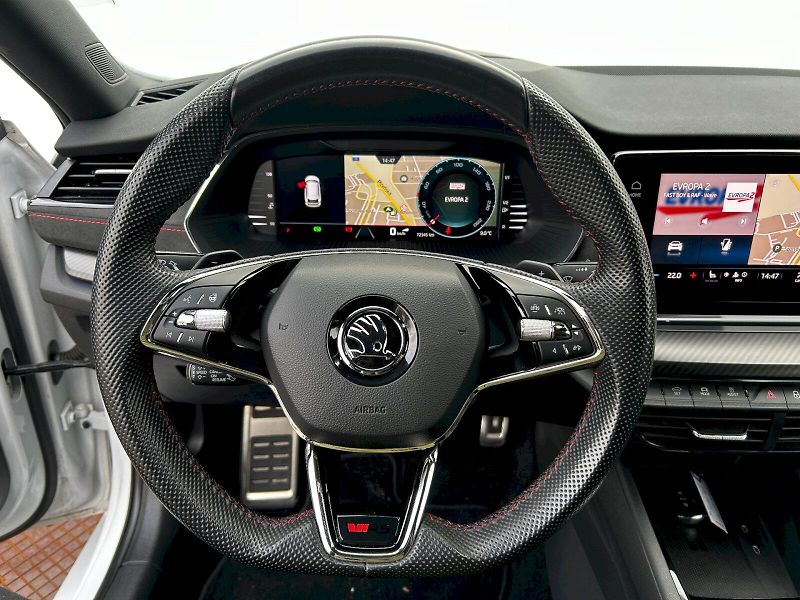 Škoda Octavia (2024) Combi 2.0 TDI 147kW DSG 4x4 RS - fotka 7 z 35