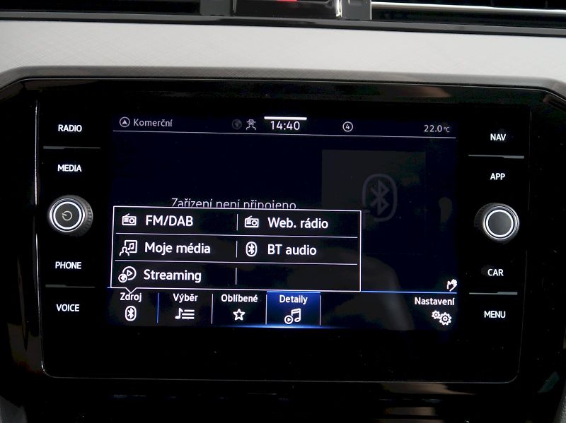 Volkswagen Passat (2022) BUSINESS PREMIUM 2.0TDI 110KW - fotka 23 z 38