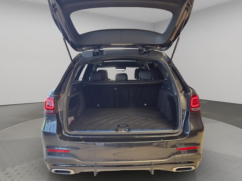 Mercedes-Benz GLC (2019) 300 4MATIC - fotka 22 z 22